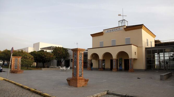 La estación de trenes de Ayamonte en la actualidad, restaurada y recuperada como estación de autobuses.